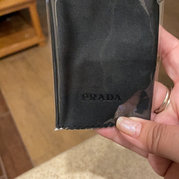 Prada eyeglasses - Picture 9 of 12